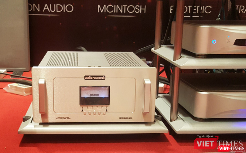 Chiêm ngưỡng những cặp loa tiền tỷ tại Triển lãm nghe nhìn Việt Nam 2017 ảnh 13