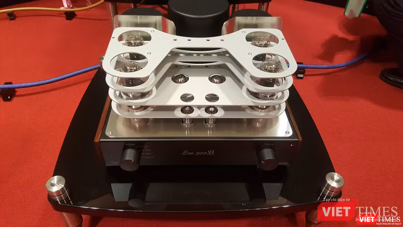 Chiêm ngưỡng những cặp loa tiền tỷ tại Triển lãm nghe nhìn Việt Nam 2017 ảnh 22