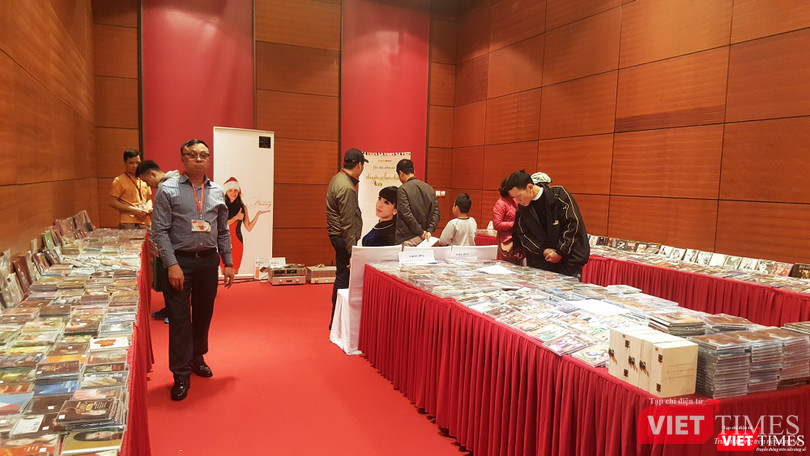 Chiêm ngưỡng những cặp loa tiền tỷ tại Triển lãm nghe nhìn Việt Nam 2017 ảnh 29