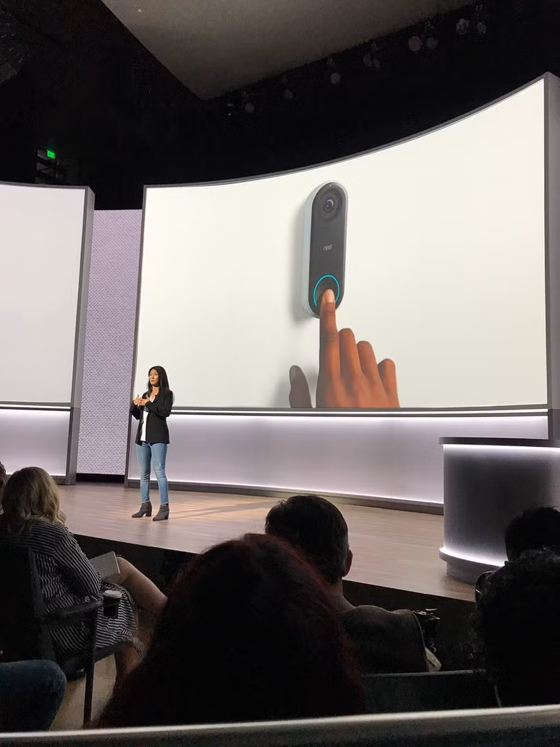 Google Pixel 2 và Pixel 2 XL đã ra mắt: công nghệ camera AR giống iPhone X, giá khởi điểm 649 USD và 849 USD ảnh 30