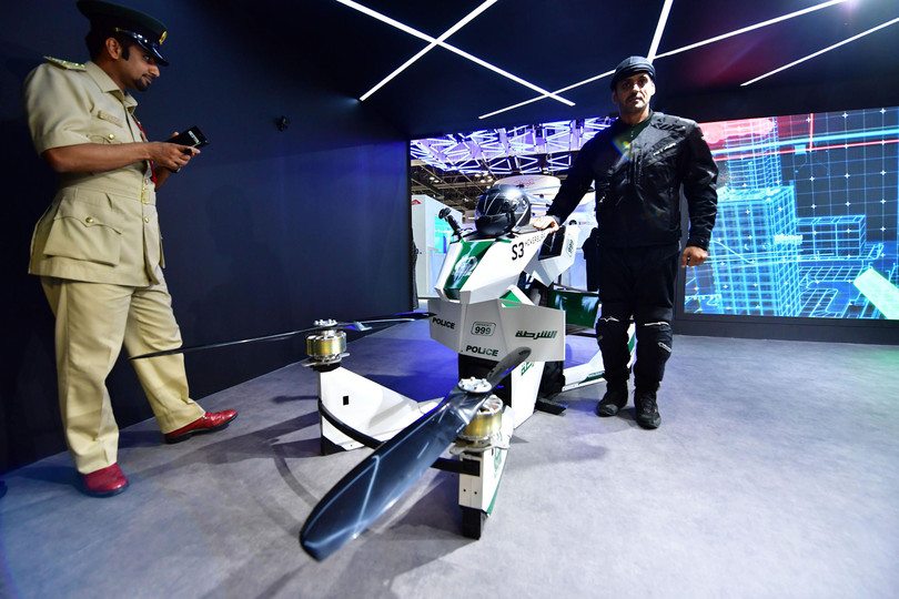 Xe mô tô bay của cảnh sát Dubai (ảnh: CNET)