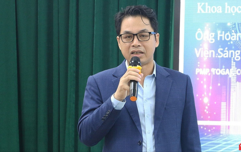 Ông Hoàng Nguyên Vân chia sẻ ý kiến tại hội thảo