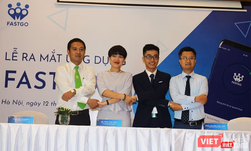 Đại diện FastGo và các đối tác