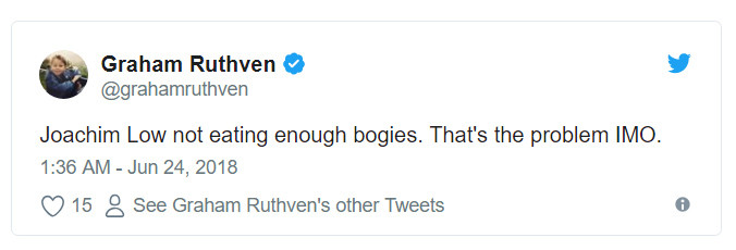 Joachim Low ăn chưa đủ gỉ mũi. Đó là một vấn đề