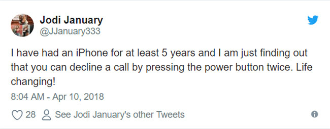 Tôi dùng iPhone đã được 5 năm rồi và tôi vừa biết được cách Từ chối Cuộc gọi bằng cách bấm vào nút nguồn hai lần. Cuộc đời đã thay đổi!