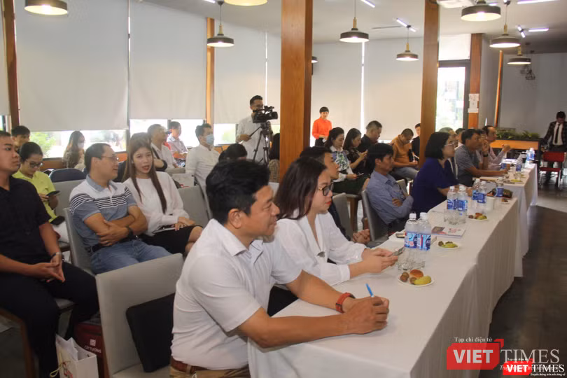 Toàn cảnh buổi họp báo