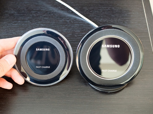 5 bộ sạc không dây dưới 20 USD tương thích với iPhone 8 ảnh 4