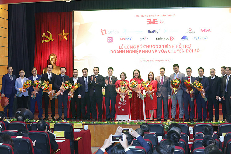 Lễ công bố Chương trình Hỗ trợ Doanh nghiệp Nhỏ và vừa về Chuyển đổi số của Bộ Thông tin và Truyền thông tổ chức Lễ công bố Chương trình Hỗ trợ Doanh nghiệp Nhỏ và vừa về Chuyển đổi số của Bộ Thông tin và Truyền thông tổ chức