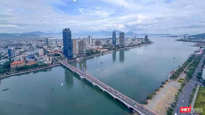 Dự kiến hợp nhất tỉnh Quảng Nam và thành phố Đà Nẵng, lấy tên là thành phố Đà Nẵng, trung tâm chính trị - hành chính đặt tại thành phố Đà Nẵng.