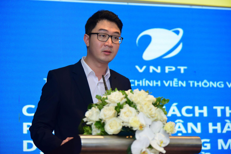 ông Trần Thành Kiên tham luận tại hội thảo World Mobile Broadband 2022 do IDG phối hợp Với Hiệp hội Vô tuyến Điện tử và Hội Truyền thông số Việt Nam tổ chức sáng 9/3