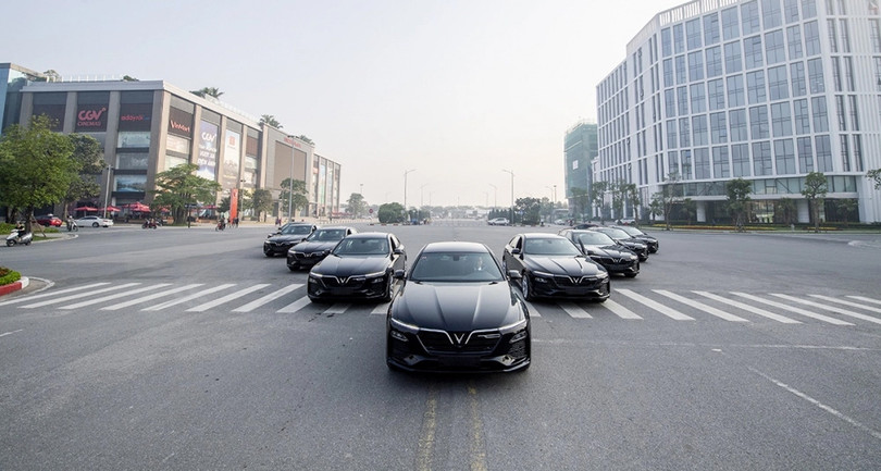 Đoàn xe VinFast phục vụ Hội nghị ASEAN 2020 chính thức lăn bánh thực hiện nhiệm vụ 