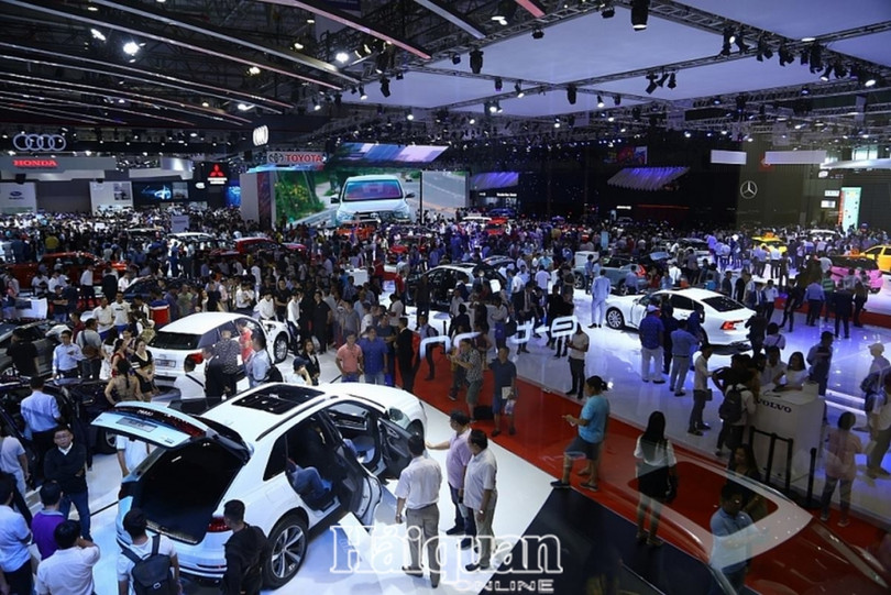 Thị trường ô tô sẽ tiếp tục còn những chương trình kích cầu mới song cũng không nên kỳ vọng sẽ có những đột biến. Ảnh: Nguyễn Hà. 