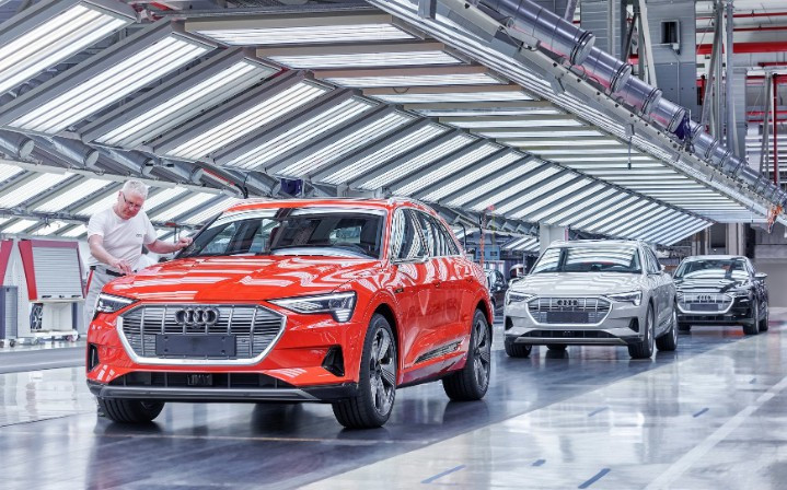 Sau cùng, có thể Tổng thống Mỹ Donald Trump sẽ không đánh thuế ô tô nhập khẩu từ châu Âu. 