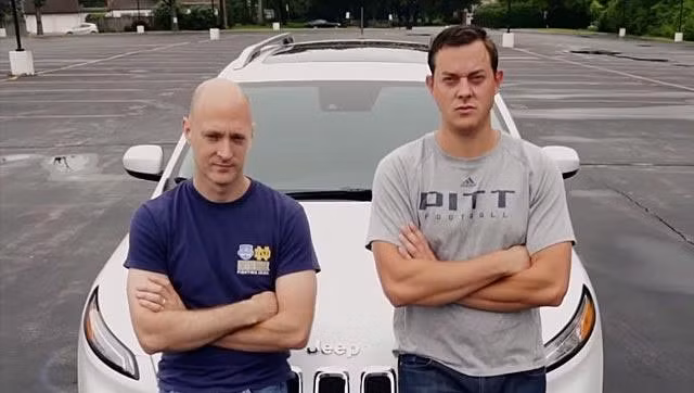 Bộ đôi hacker "mũ trắng" Charlie Miller và Chris Valasek. Ảnh: Wired