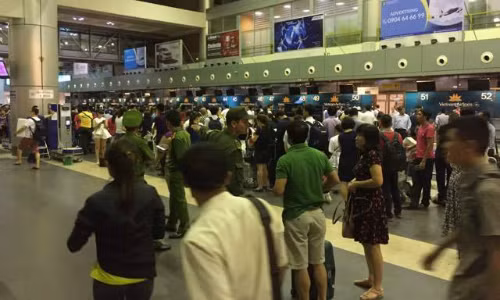 Sân bay Nội Bài, Tân Sơn Nhất bị tin tặc tấn công- (Ảnh: VnExpress).