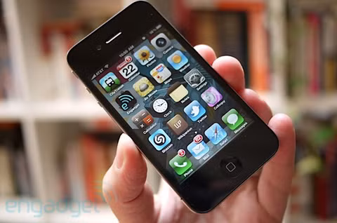 iPhone 4 được xem là chiếc di động được chờ đón nhất năm 2010.