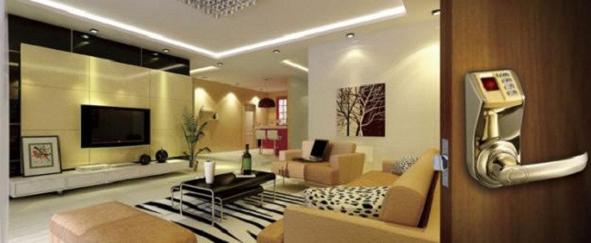 Chủ nhà khiến những tên trộm phát khóc với khóa vân tay.