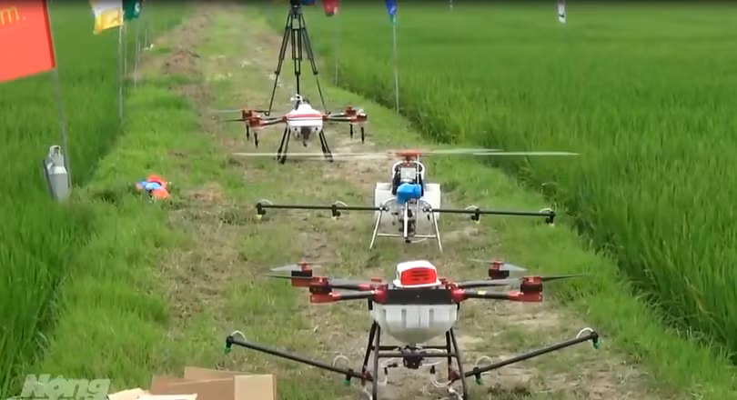 Máy bay điều khiển từ xa phun thuốc trừ sâu có phải là Nông nghiệp 4.0? ảnh 3