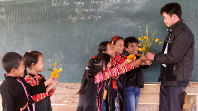 Class Orientation Presentation in a green and brown illustrative style .jpg