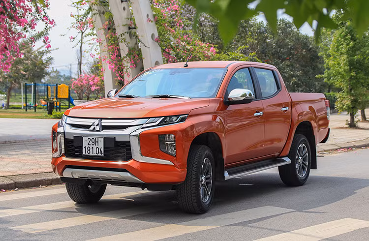 Động cơ diesel sẽ chỉ còn phát triển cho xe tải, bán tải. Ảnh: Đức Huy