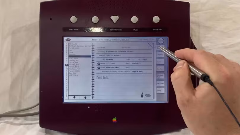 Thiết bị này có tên viết tắt là WALT, được Apple nghiên cứu từ năm 1993 (ảnh Slash Gear)