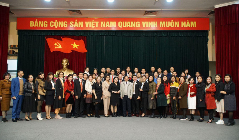 Giám đốc các doanh nghiệp KTS chụp ảnh lưu niệm Giám đốc các doanh nghiệp KTS chụp ảnh lưu niệm