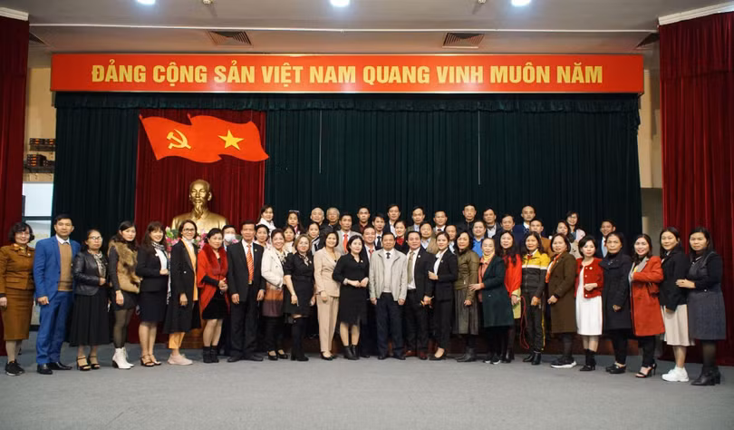 Giám đốc các doanh nghiệp KTS chụp ảnh lưu niệm