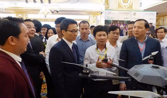 Điểm báo ngày 15.11.2017: Khởi nghiệp là điểm mới của Nhân tài đất Việt 2017 ảnh 1