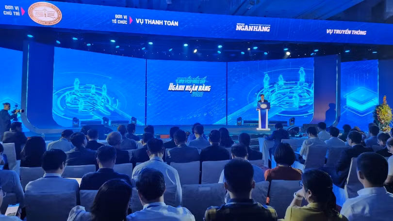 chuyen doi so ngan hang.jpg