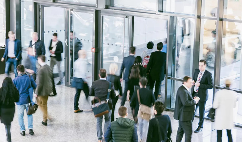 Hải quan Úc đang áp dụng công nghệ nhận diện khuôn mặt trong đám đông (ảnh: Getty Images)