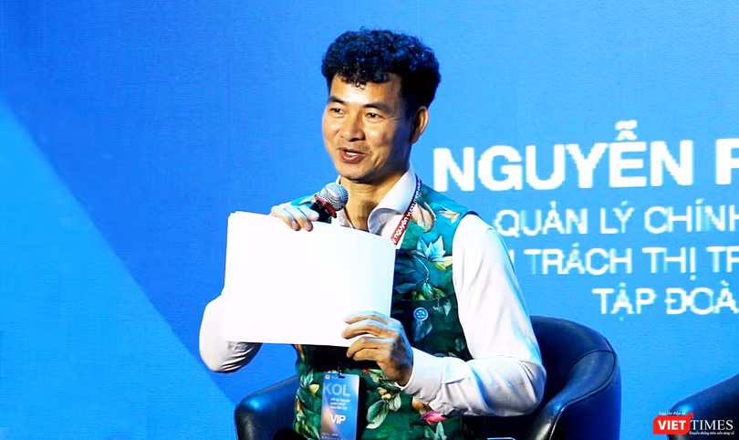 Nghệ sĩ Xuân Bắc chia sẻ câu chuyện về khủng hoảng niềm tin.