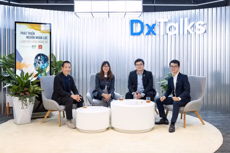dxtalks 4-2.jpg