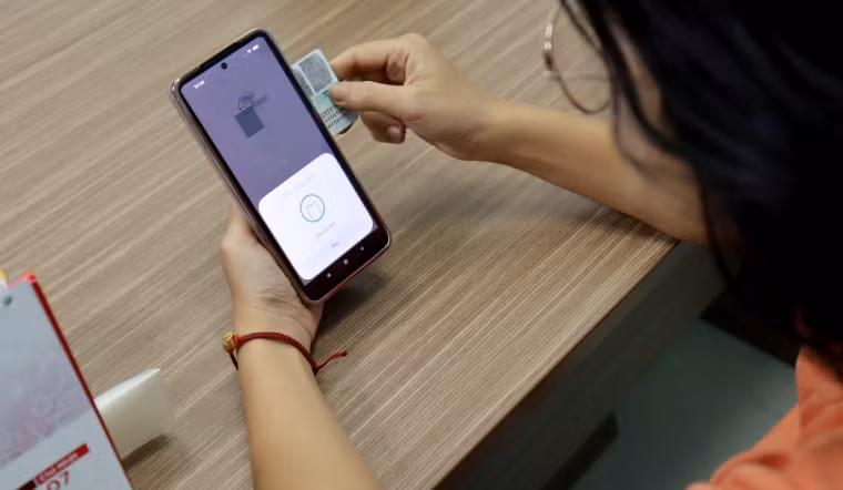 Cập nhật sinh trắc học: "Bí quyết" tìm vị trí quét chip NFC trên 750 mẫu điện thoại