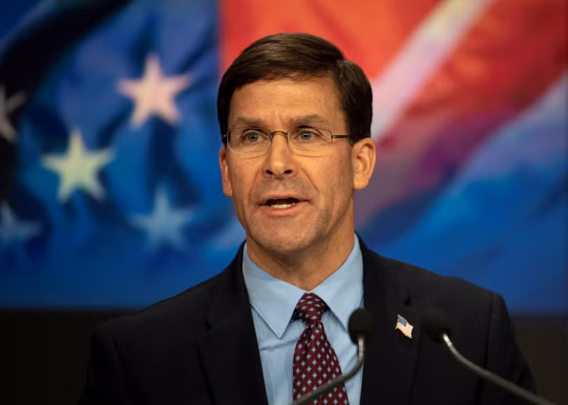 Bộ trưởng Quốc phòng Mỹ Mark Esper (Ảnh: Reuters)
