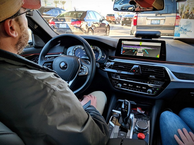 Cảm giác lần đầu ngồi trên ô tô tự lái như thế nào? ảnh 9