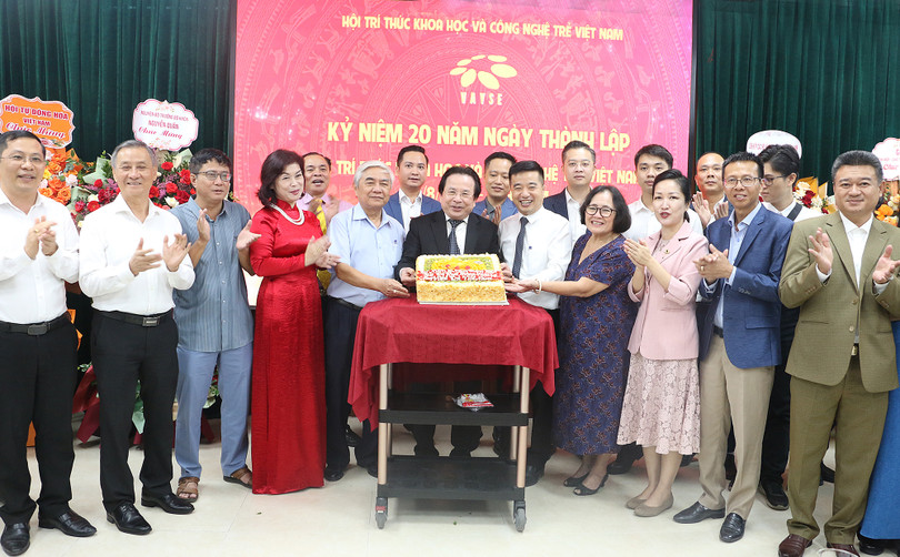 Hội Trí thức Khoa học và Công nghệ trẻ Việt Nam kỷ niệm 20 năm thành lập
