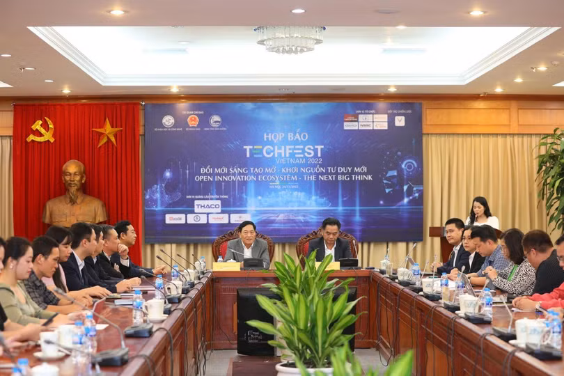 Họp báo giới thiệu sự kiện Techfest 2022 tại Bình Dương (ảnh: báo Bình Dương)