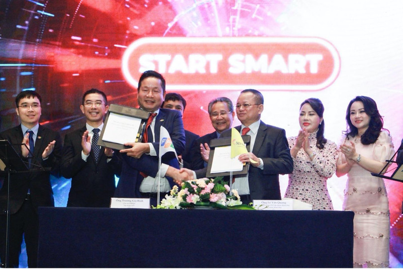 Hợp tác toàn diện tư vấn lộ trình Chuyển đổi số cho Công ty Cổ phẩn Tập đoàn Thuỷ sản Minh Phú, tập trung thực hiện mục tiêu chiến lược: số hoá chuỗi giá trị, nâng cao năng suất lao động, giảm thiểu thời gian xử lý, tối ưu hoá quy trình hướng tới mục tiêu 25% thị phần toàn cầu và xây dựng Hệ sinh thái hoàn chỉnh cho ngành tôm Việt Nam.