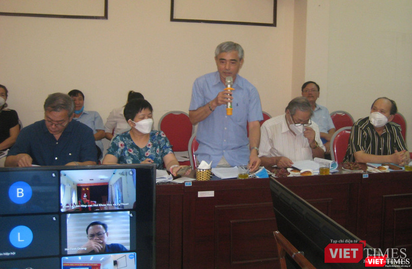 TS Nguyễn Minh Hồng - Chủ tịch Hội Truyền thông số Việt Nam phát biểu tại hội thảo TS Nguyễn Minh Hồng - Chủ tịch Hội Truyền thông số Việt Nam phát biểu tại hội thảo