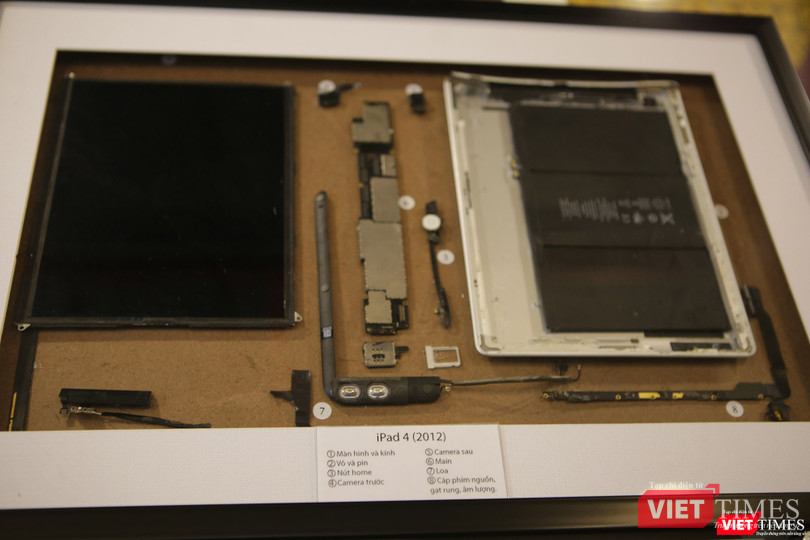 Từ iPhone đời đầu đến iPhone X lần đầu tiên hội tụ trong một triển lãm tại Hà Nội ảnh 8