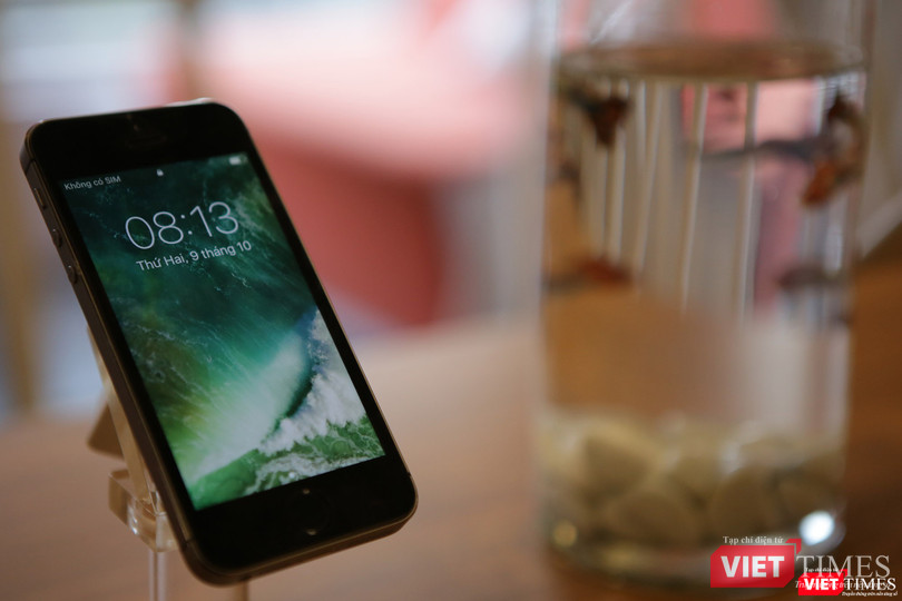 Từ iPhone đời đầu đến iPhone X lần đầu tiên hội tụ trong một triển lãm tại Hà Nội ảnh 10