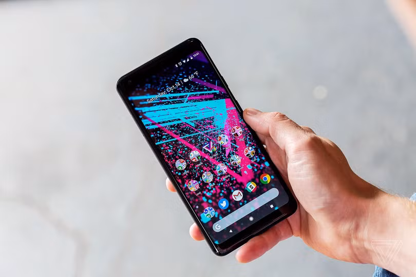 Pixel 2 XL (The Verge)