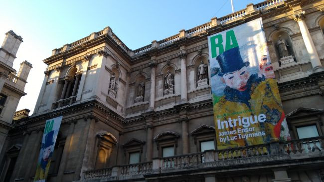 Đánh giá Lenovo P2: To và nặng, màn hình đẹp ảnh 7