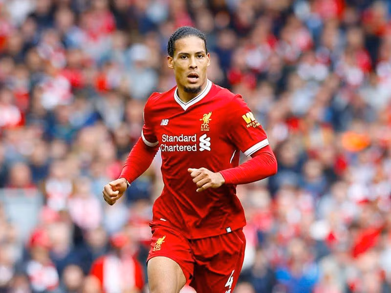 Van Dijk là chốt chặn tin cậy trong hàng phòng ngự của Liverpool