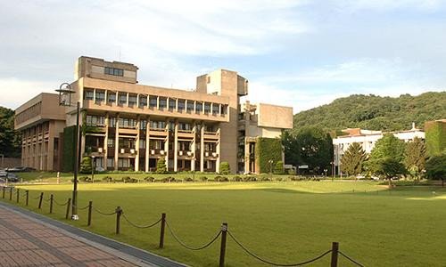 Để trở thành một trong 10 cơ sở ứng dụng công nghệ hàng đầu thế giới và dẫn đầu ở Hàn Quốc như hiện nay, Viện Khoa học và Công nghệ Hàn Quốc (KIST) đã áp dụng những cơ chế đặc biệt trong hoạt động, đưa nghiên cứu vào thực tiễn (Ảnh: KIST) Để trở thành một trong 10 cơ sở ứng dụng công nghệ hàng đầu thế giới và dẫn đầu ở Hàn Quốc như hiện nay, Viện Khoa học và Công nghệ Hàn Quốc (KIST) đã áp dụng những cơ chế đặc biệt trong hoạt động, đưa nghiên cứu vào thực tiễn (Ảnh: KIST)