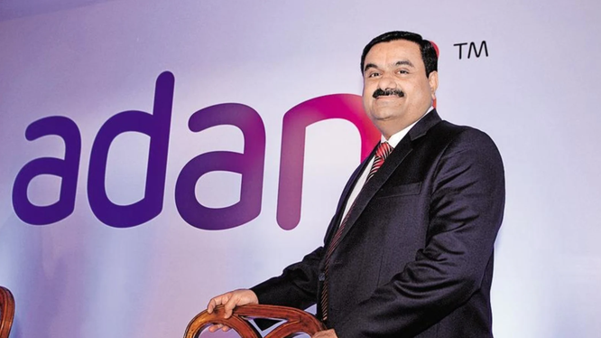 Gautam Adani hiện là tỷ phú giàu thứ 3 thế giới (Ảnh: Hindustan Times)