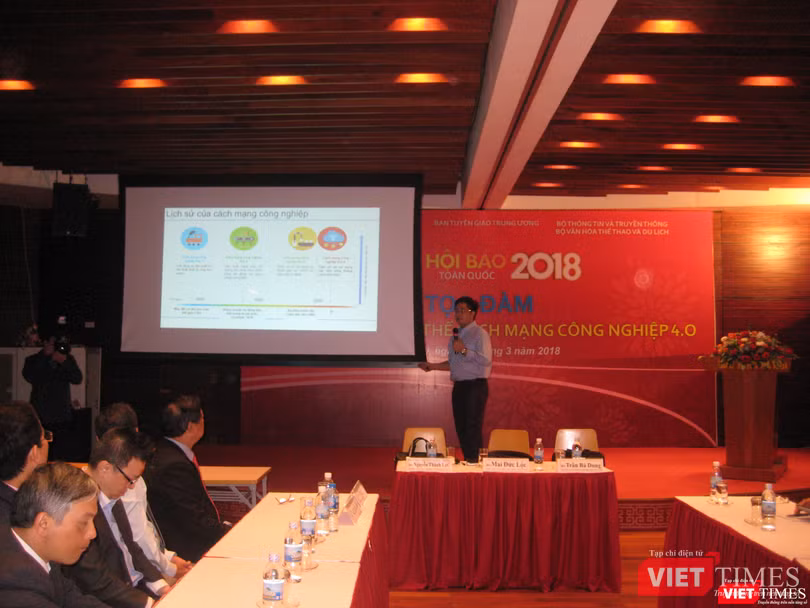 Cách mạng Công nghiệp 4.0 khiến báo chí gặp nhiều thách thức ảnh 1