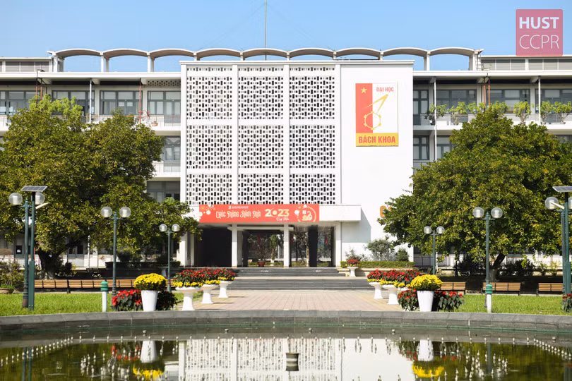 Một trường hàng đầu về kỹ thuật và công nghệ như Đại học Bách khoa Hà Nội chắc chắn phải là khách hàng lớn cho công nghệ viễn thông 5G