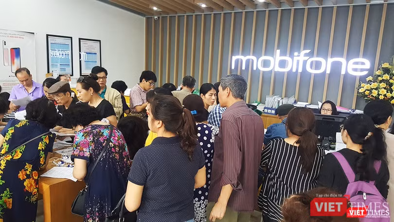 Lùi hạn chót bổ sung thông tin thuê bao VinaPhone và MobiFone ảnh 1