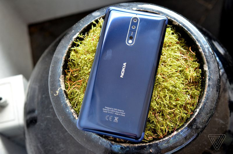 HMD úp mở về một smartphone màn hình lớn hơn Nokia 8 ảnh 1